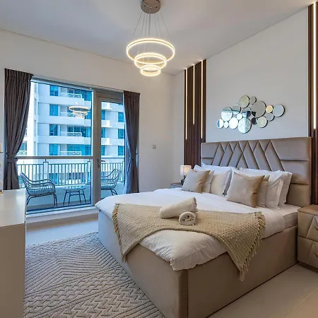 Luxurious One Bedroom Apartment With Burj Khalifa View Dubai Exterior foto