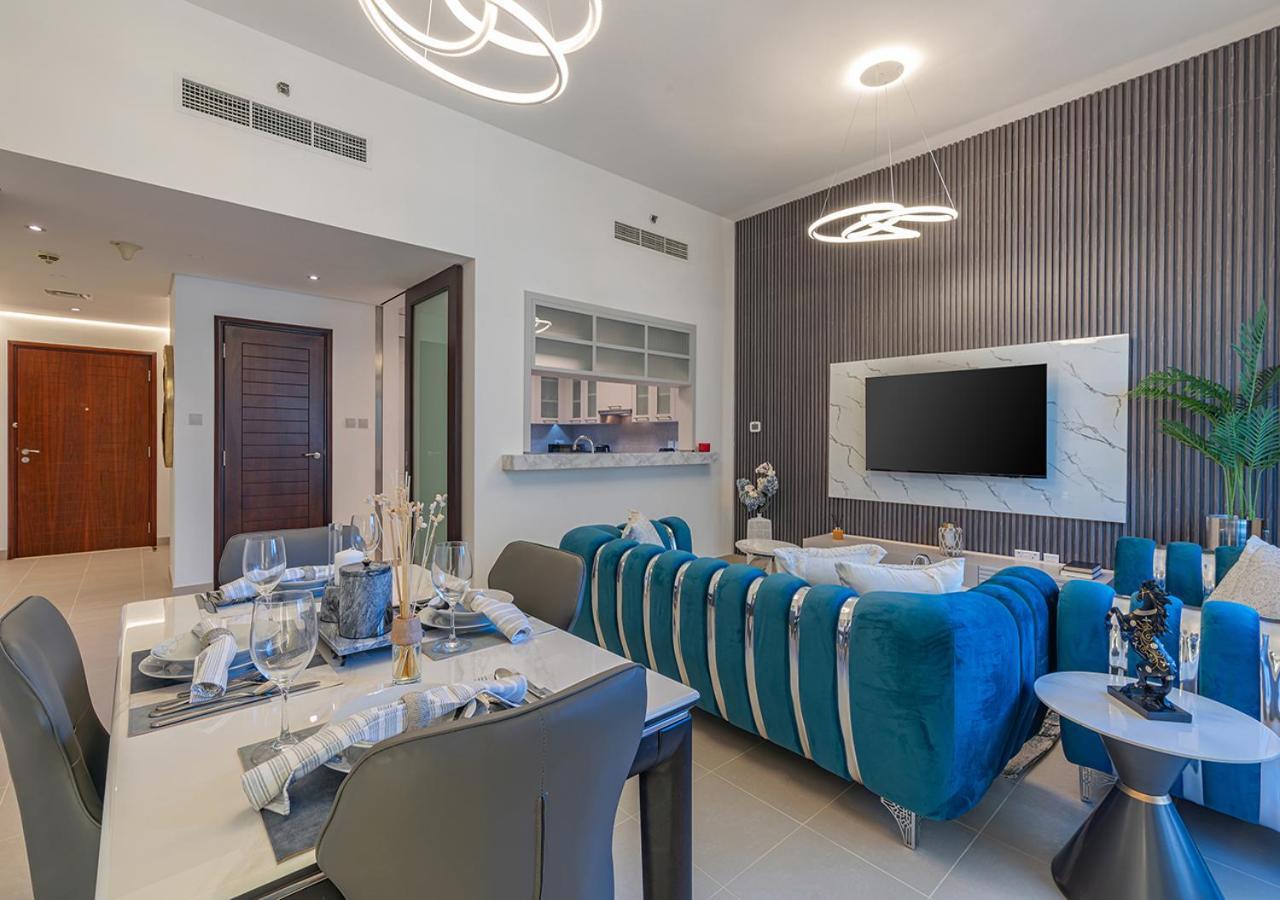 Luxurious One Bedroom With Burj Khalifa View شقة