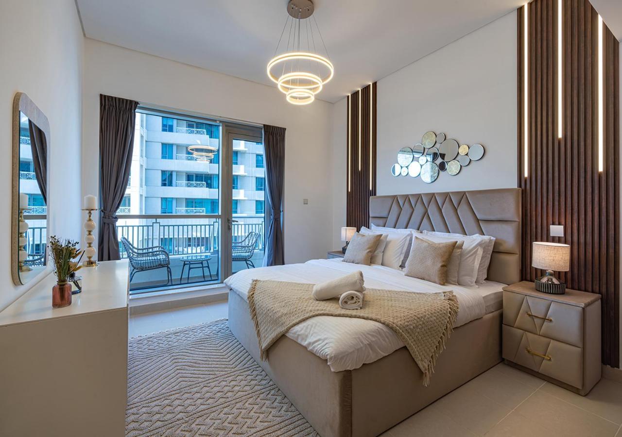 شقة Luxurious One Bedroom With Burj Khalifa View